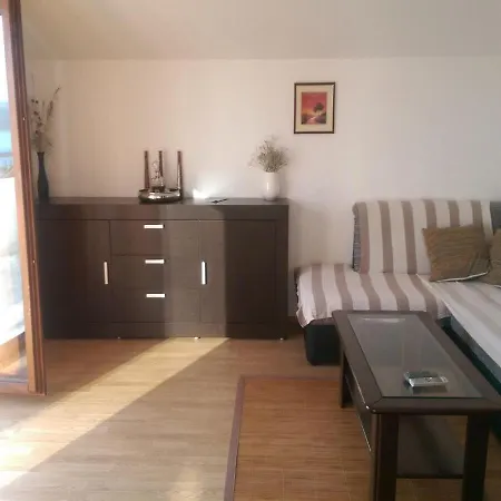 아파트 Tina 오브로박